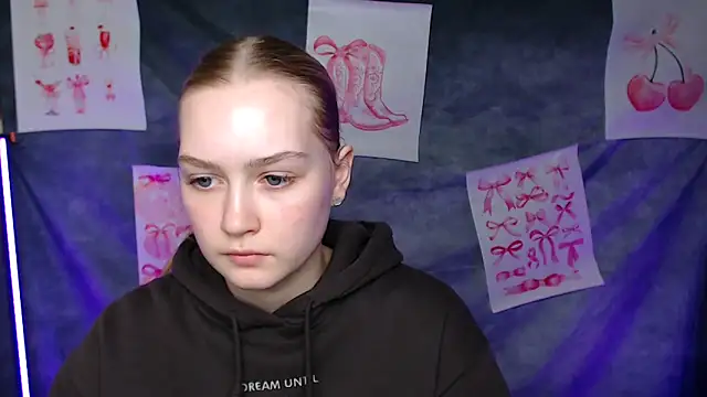 MademoiselleCl online show from 02/15/26, 01:20