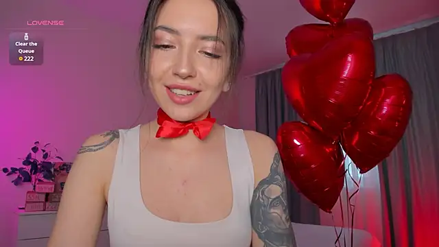 Oh My Dianee online show from 02/14/25, 10:28