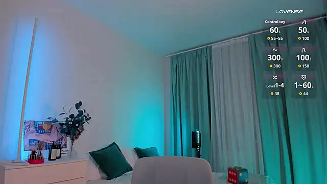 Snapshot of Oh_My_Dianee chatting on 02/25/26, 07:18 Oh My Dianee online show from 02/25/26, 07:18