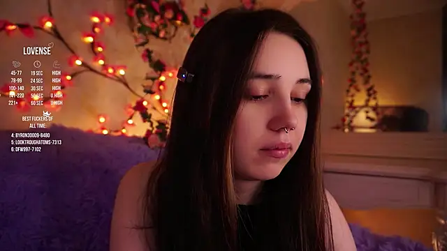 GillianDowdey online show from 11/06/25, 02:45