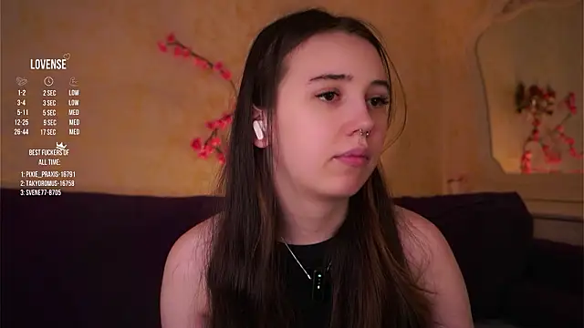 GillianDowdey online show from 03/18/26, 03:31