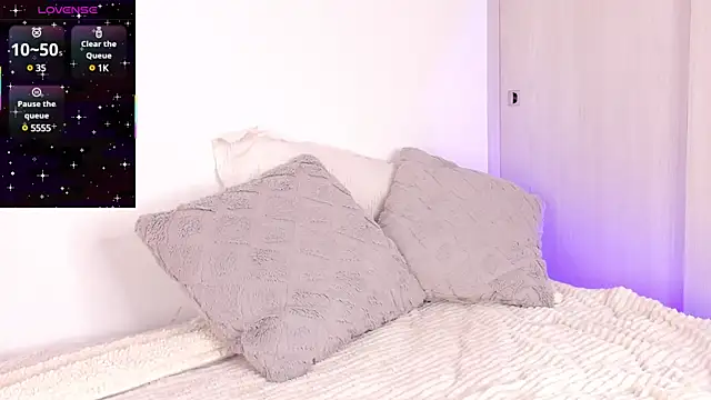 Snapshot of Nix_Taylor chatting on 02/17/25, 08:47 Nix Taylor online show from 02/17/25, 08:47