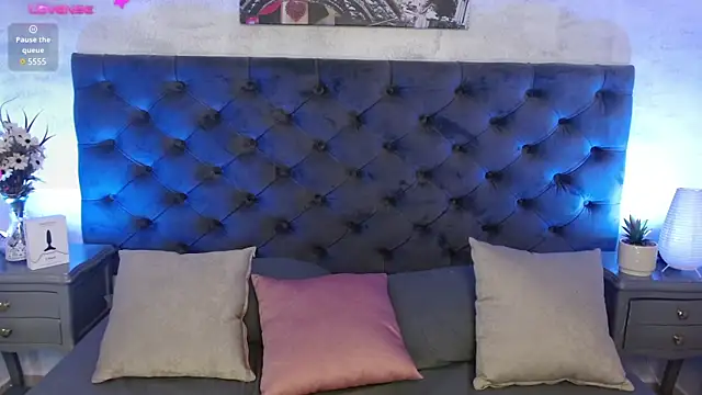 Snapshot of CheryelFox chatting on 12/14/24, 03:51 CheryelFox online show from 12/14/24, 03:51