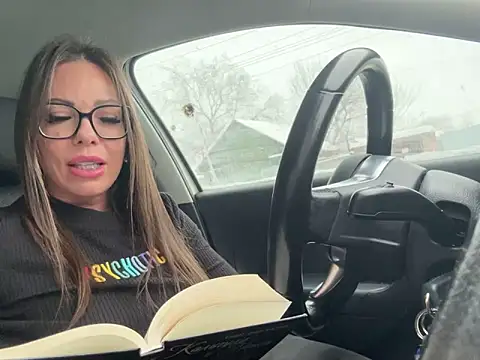 JulieErmesx online show from 01/20/25, 04:32