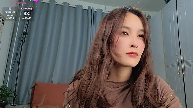 Snapshot of Youth3_ chatting on 01/31/25, 01:02 Youth3 online show from 01/31/25, 01:02