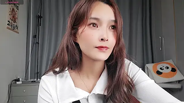 Snapshot of Youth3_ chatting on 02/08/25, 12:39 Youth3 online show from 02/08/25, 12:39