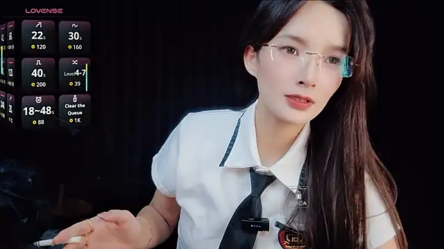 Snapshot of Youth3_ chatting on 09/11/25, 04:07 Youth3 online show from 09/11/25, 04:07