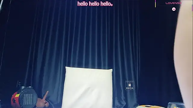 Snapshot of Youth3_ chatting on 11/02/25, 01:02 Youth3 online show from 11/02/25, 01:02