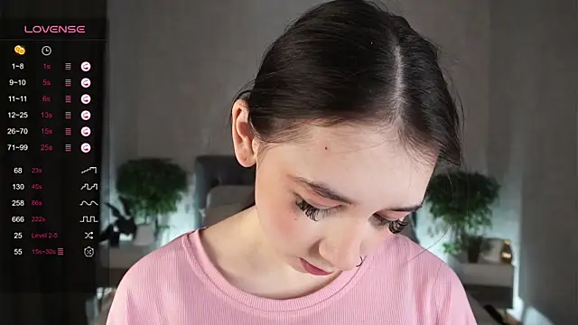 AislyEmbury online show from 02/08/25, 07:38