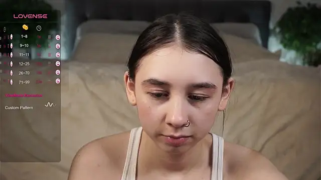 AislyEmbury online show from 02/10/25, 05:25