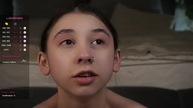 AislyEmbury online show from 02/21/25, 10:48