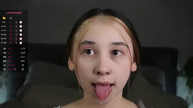 AislyEmbury online show from 02/26/25, 02:04