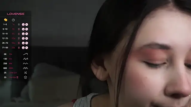 AislyEmbury online show from 03/01/25, 07:26