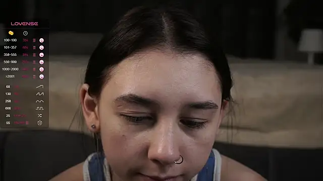 AislyEmbury online show from 03/05/25, 10:43