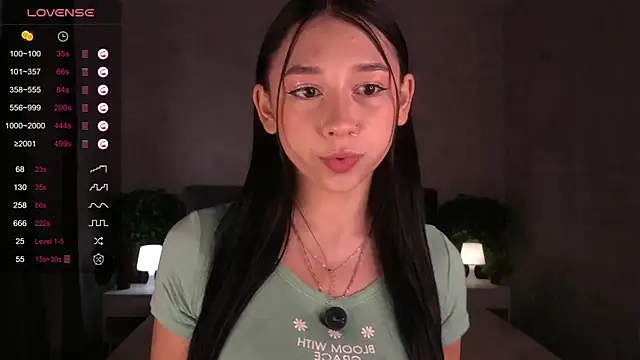 AislyEmbury online show from 10/01/25, 05:46