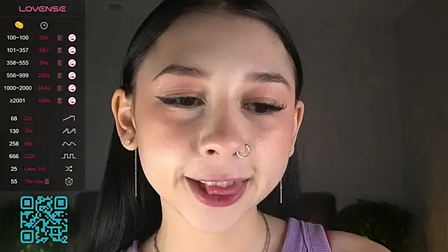 AislyEmbury online show from 10/17/25, 06:05