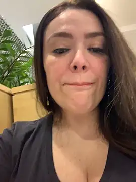 Sophie Eaton online show from 09/13/25, 07:35