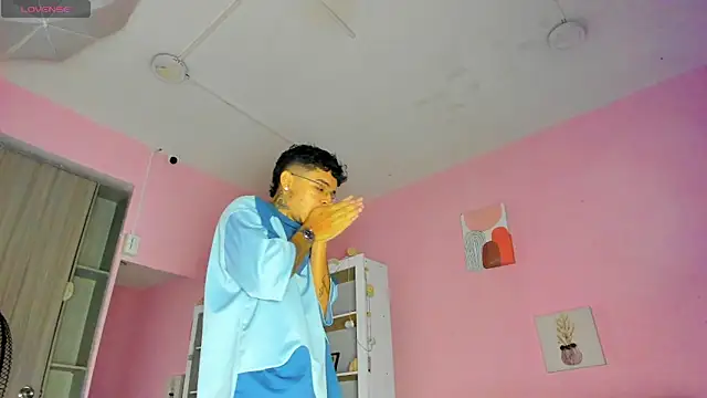 Ian Castillo  online show from 11/04/25, 11:09