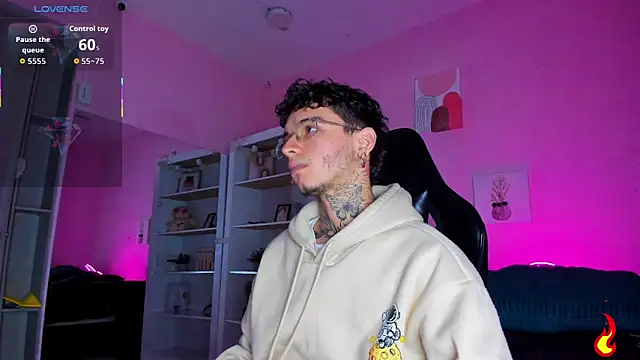 Ian Castillo  online show from 12/03/25, 11:19