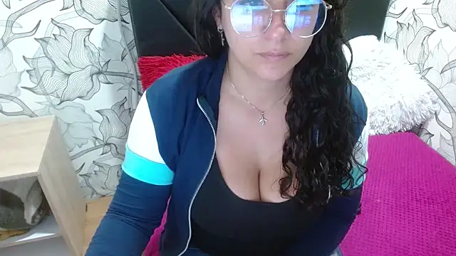 sarax ximena online show from 02/15/25, 12:04