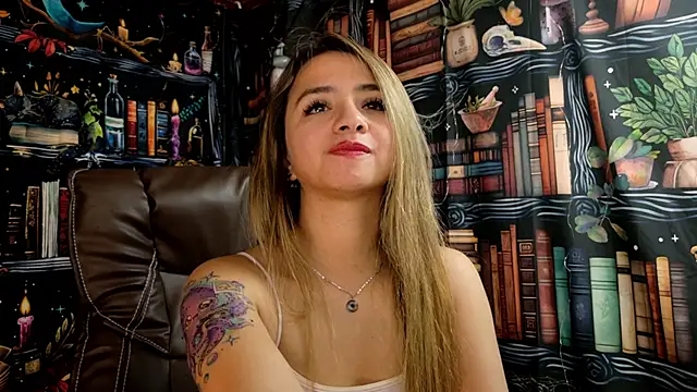 julietta   jackson online show from 01/12/25, 11:15