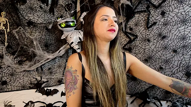 julietta   jackson online show from 10/30/25, 07:03