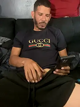 Chico Bellaco online show from 10/17/25, 01:46