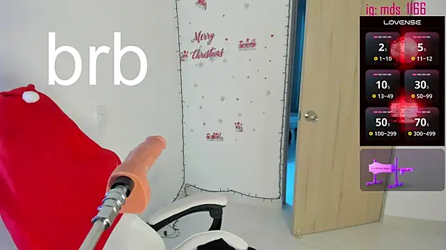 Snapshot of Mia_adams66 chatting on 12/19/24, 12:02 Mia adams66 online show from 12/19/24, 12:02