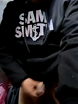 Snapshot of rayhot69 chatting on 12/30/24, 04:08 rayhot69 online show from 12/30/24, 04:08