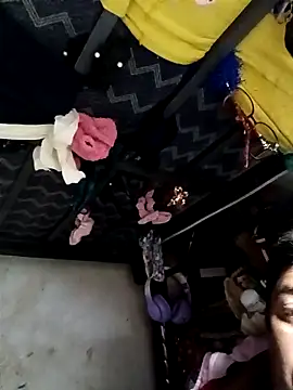 Snapshot of rayhot69 chatting on 02/14/25, 05:25 rayhot69 online show from 02/14/25, 05:25