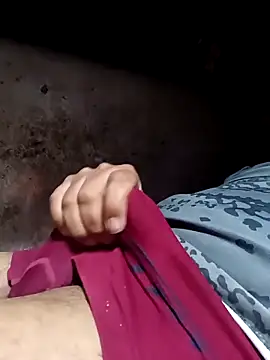 Snapshot of rayhot69 chatting on 02/20/26, 04:18 rayhot69 online show from 02/20/26, 04:18