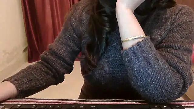 Snapshot of ANANYA-TIWARI chatting on 12/16/25, 02:33 ANANYA-TIWARI online show from 12/16/25, 02:33