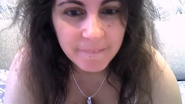 Snapshot of ShelaDiass chatting on 11/23/25, 05:07 ShelaDiass online show from 11/23/25, 05:07