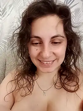 Snapshot of ShelaDiass chatting on 12/18/25, 07:14 ShelaDiass online show from 12/18/25, 07:14