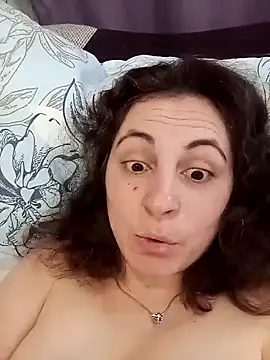 ShelaDiass online show from 04/12/26, 04:17