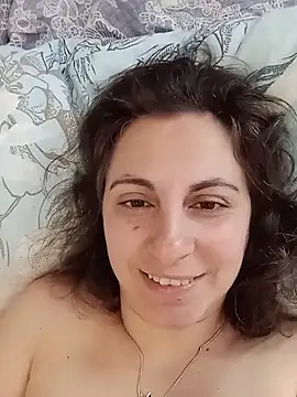 ShelaDiass online show from 05/17/26, 04:43