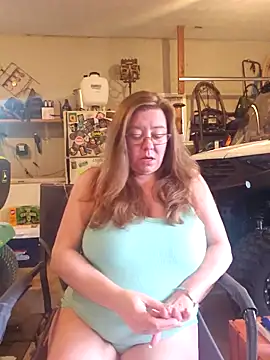 MsShelby40 online show from 04/15/26, 10:43