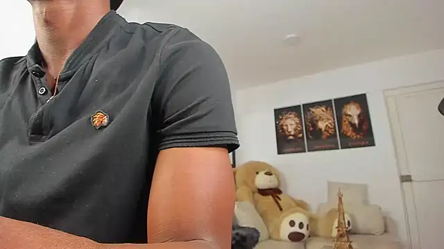 smit hot sr online show from 01/16/25, 03:23