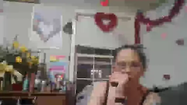 Snapshot of TopazVixen chatting on 02/22/25, 02:39 TopazVixen online show from 02/22/25, 02:39