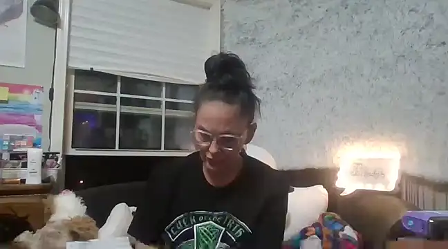 Snapshot of TopazVixen chatting on 03/09/25, 12:53 TopazVixen online show from 03/09/25, 12:53