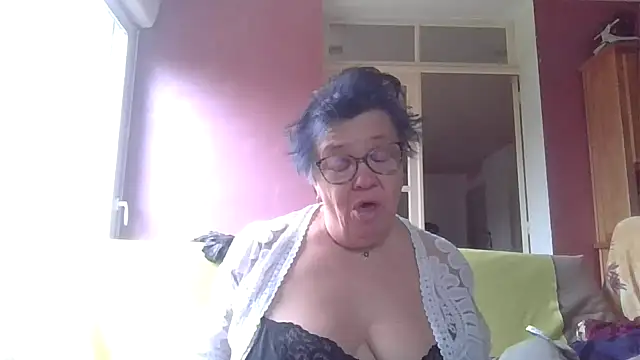 Vandeae44 online show from 01/18/26, 10:30