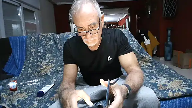 maduroguapo online show from 12/18/24, 05:21