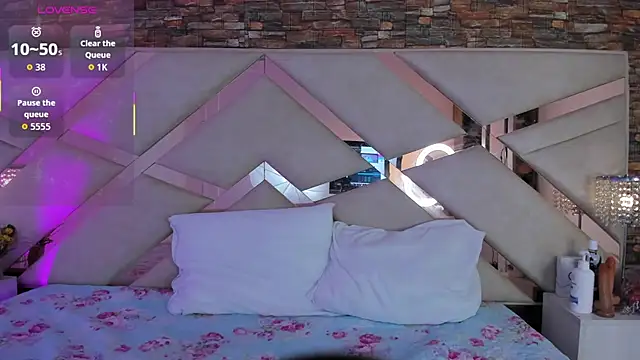 sophie pariss online show from 11/23/25, 03:28