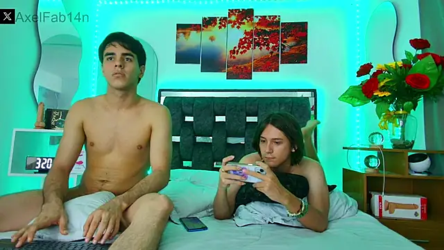 Snapshot of Alex_and_Fabian chatting on 01/28/25, 09:50 Alex and Fabian online show from 01/28/25, 09:50