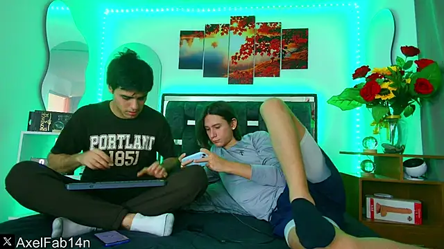 Snapshot of Alex_and_Fabian chatting on 02/19/25, 07:05 Alex and Fabian online show from 02/19/25, 07:05