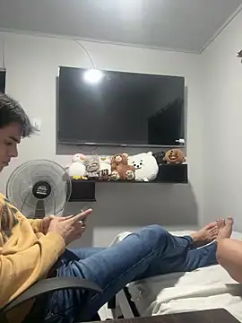 Alex and Fabian online show from 12/21/25, 04:52