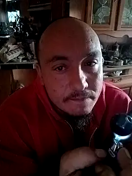 Snapshot of wilsons12 chatting on 11/20/25, 06:29 wilsons12 online show from 11/20/25, 06:29