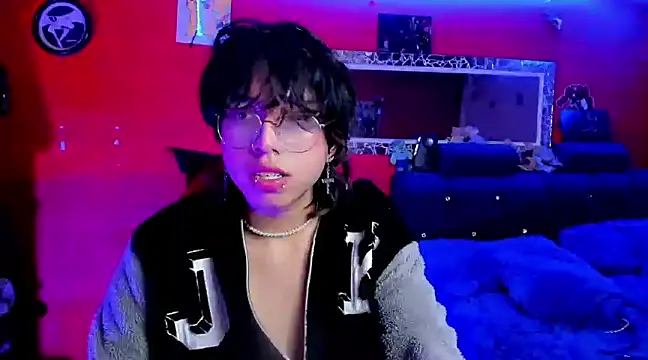 AnggelONfiree online show from 12/31/24, 07:10