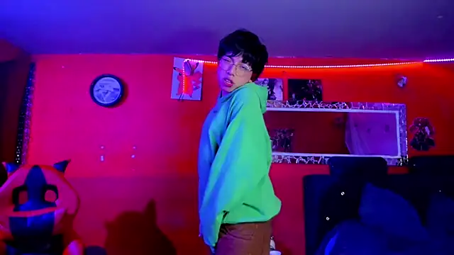 AnggelONfiree online show from 03/10/25, 05:43