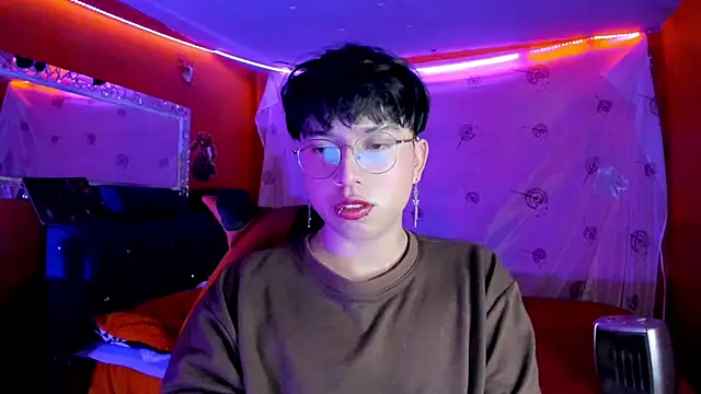 AnggelONfiree online show from 09/17/25, 05:31